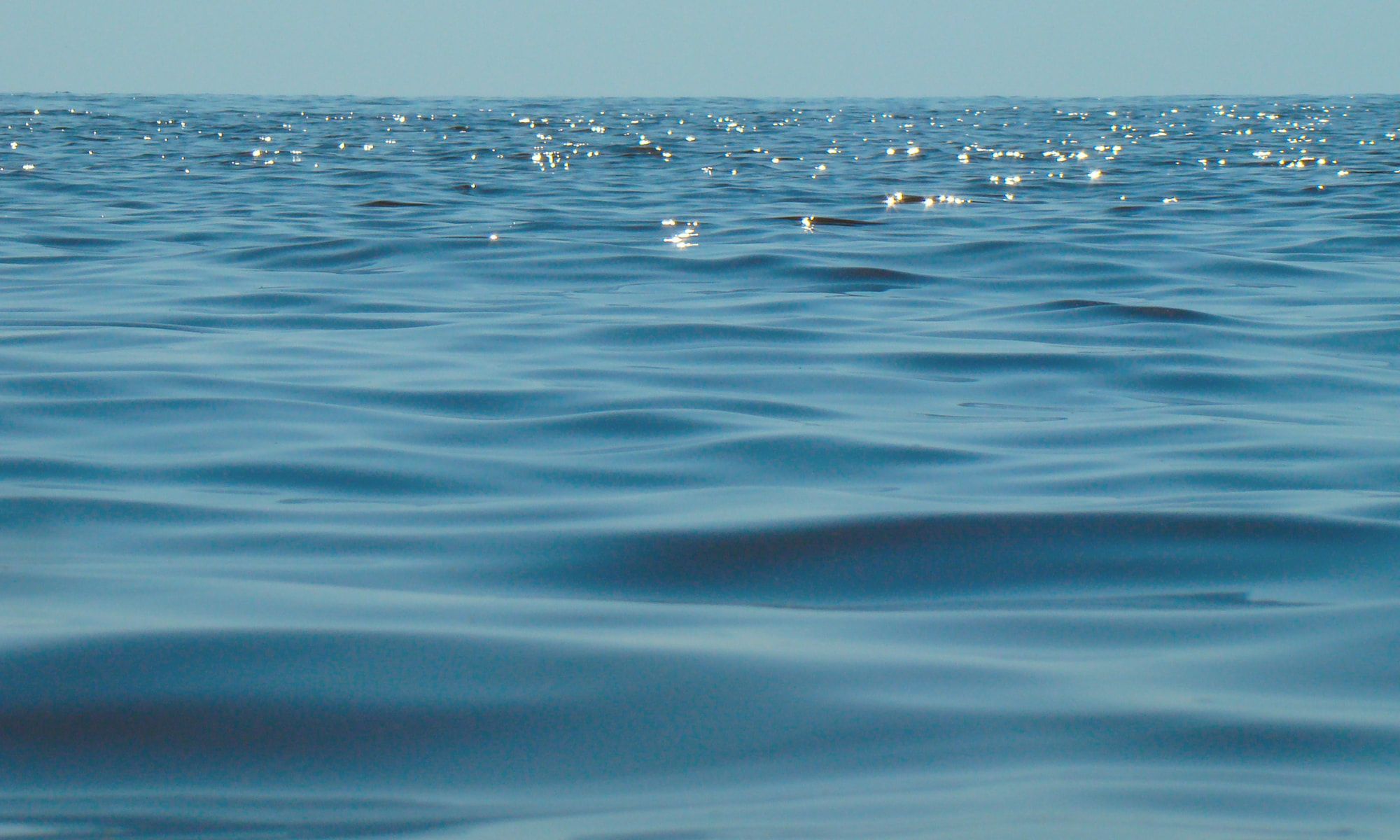 Mer et vagues Marina Baie des Anges H�tel, C�te d'Azur