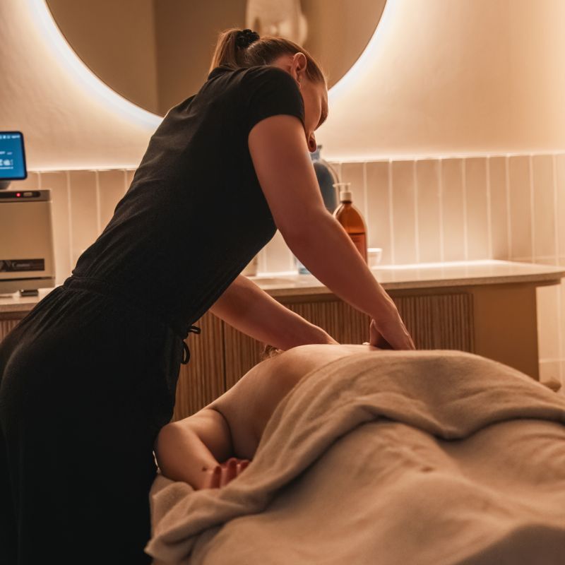 Soin spa et massage Comfort Zone, espace bien-�tre 700 m�, Marina Baie des Anges H�tel, C�te d'Azur