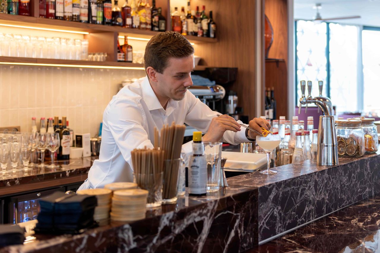 Bar int�rieur NAPA Restaurant & Bar, Marina Baie des Anges H�tel, C�te d'Azur