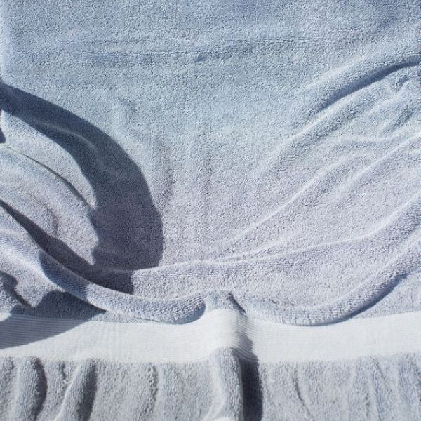 Serviette de plage Marina Baie des Anges H�tel, lagon et plage priv�e, C�te d'Azur
