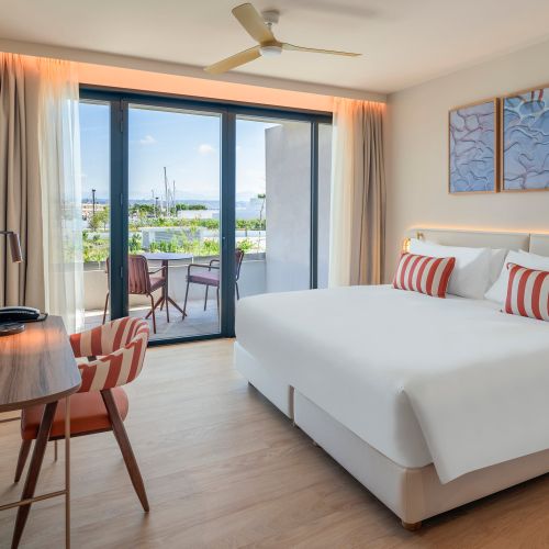 Chambre C�t� Jardin Marina Baie des Anges H�tel
