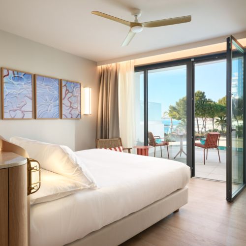 Chambre Deluxe Marina Baie des Anges H�tel